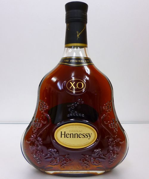 Hennessy ヘネシー XO 黒キャップ 700ml｜ウイスキー、ブランデー、ワインなどお酒の買取|買取センター.com